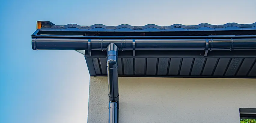 Professional Soffits and Fascia Replacement Services in Janesville, WI