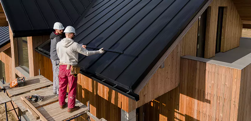 Metal Roof Maintenance in Janesville