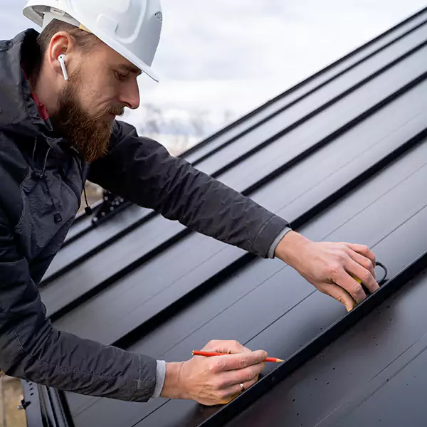 Why Janesville Property Owners Choose Janesville Roofing Pro for Tin Roof Repair service?